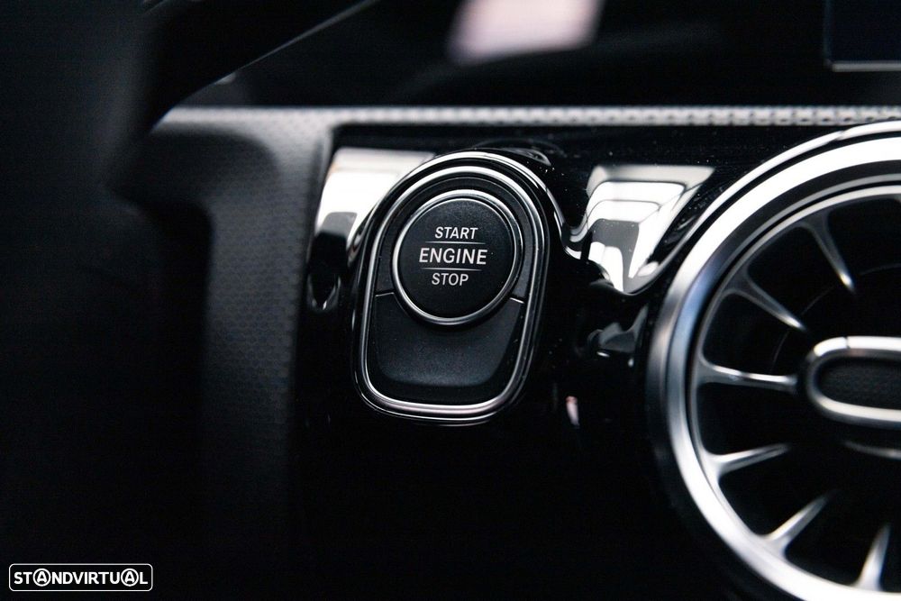 Mercedes-Benz CLA 250 e Shooting Brake AMG Line - 30