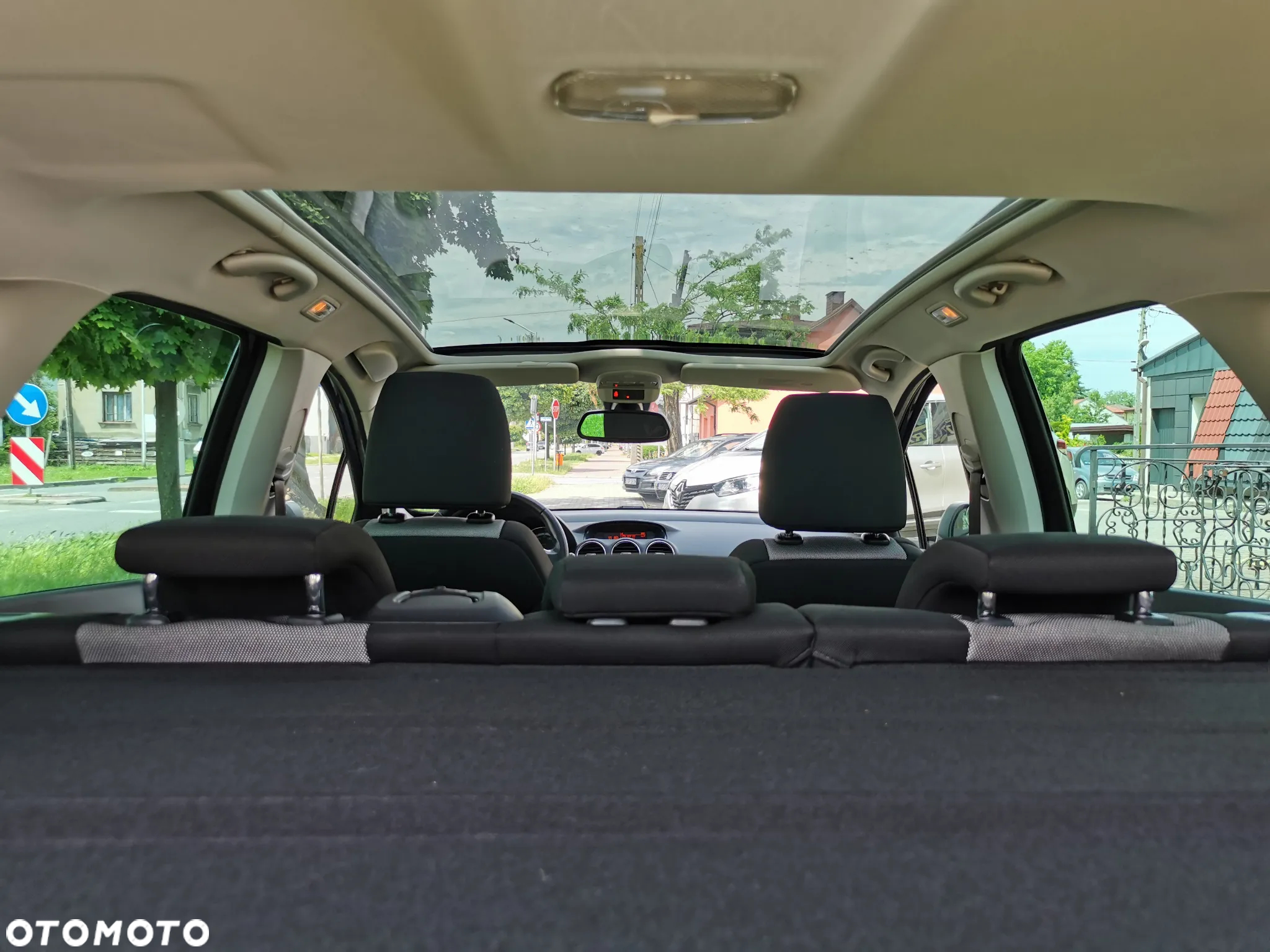 Peugeot 308 SW e-HDi FAP 110 Stop&Start Family - 7