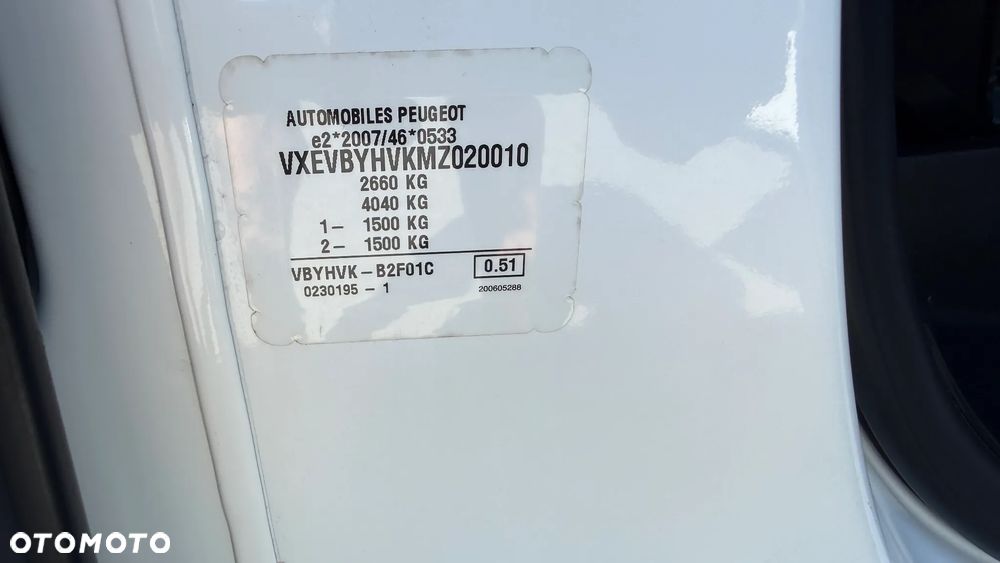Opel VIVARO - 33