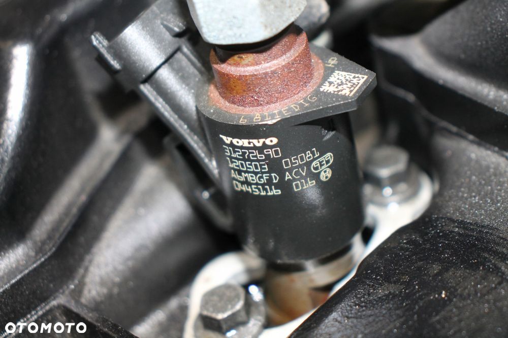 volvo v70 s80 xc70 xc60 v60 s60 2.4 d4 / d5 wtryskiwacze wtryski 31272690 - 1