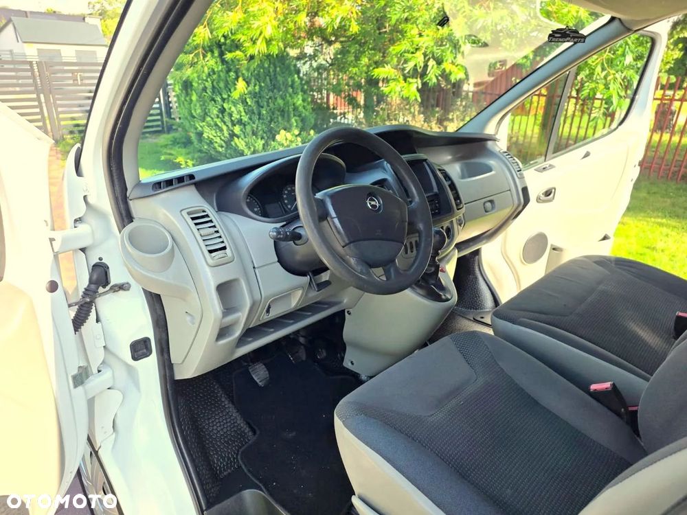 Opel VIVARO - 9