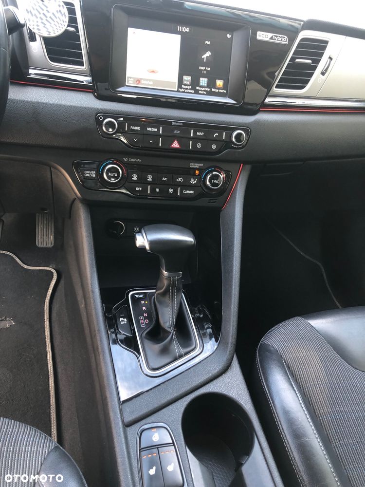 Kia Niro 1.6 GDI Hybrid L Business Line - 14