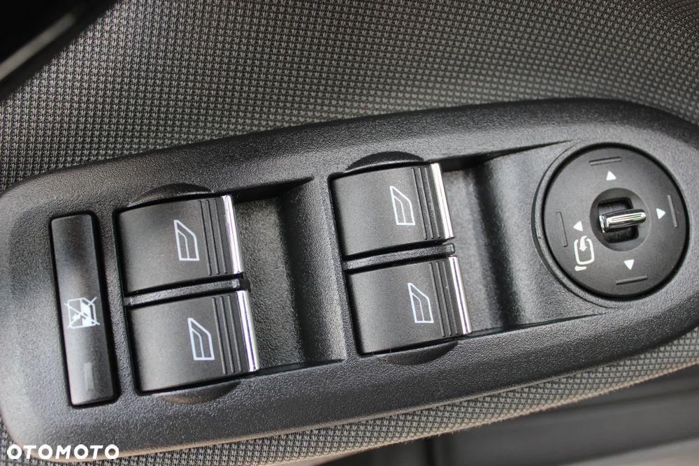 Ford Kuga 2.0 TDCi 4x4 Titanium - 36