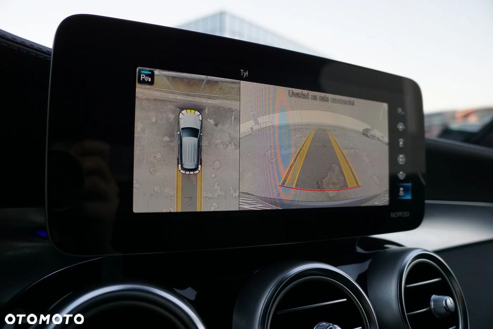 Mercedes-Benz GLC 300 4-Matic - 29