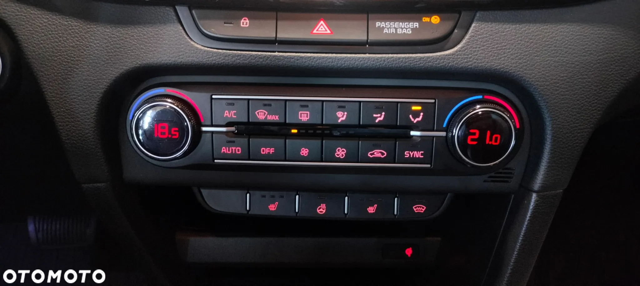 Kia XCeed 1.5 T-GDI Business Line DCT - 13