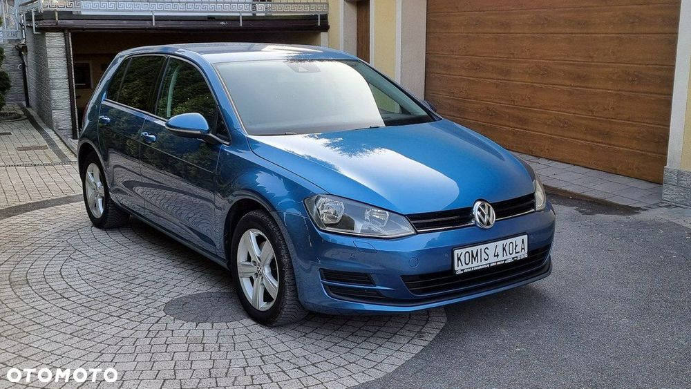 Volkswagen Golf - 8