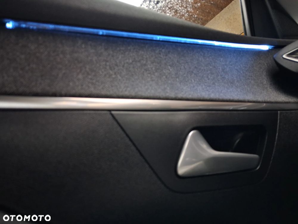 Peugeot 5008 PureTech 130 Stop & Start Allure Pack - 19