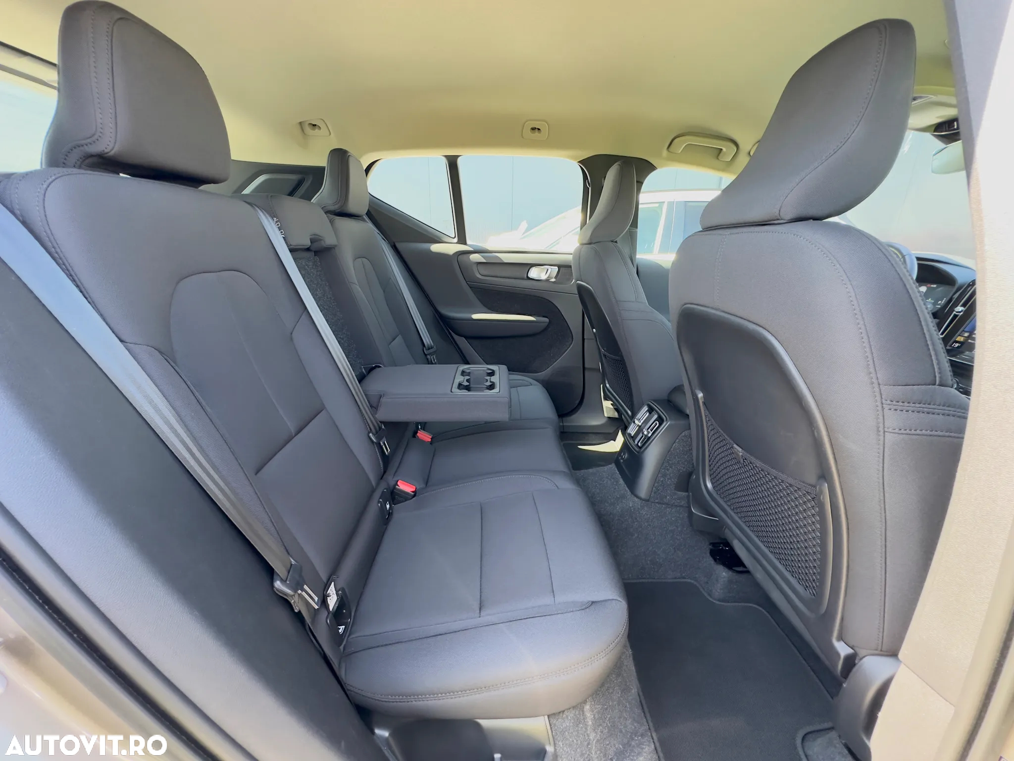 Volvo XC 40 T4 Recharge DKG Essential - 26