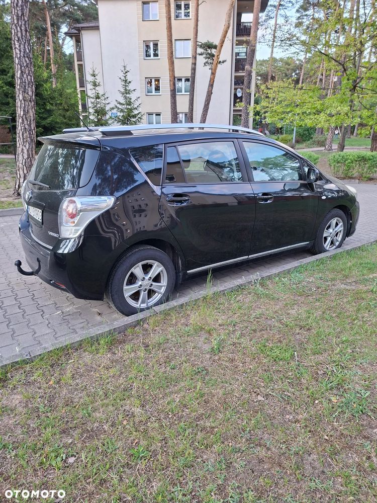 Toyota Verso 2.0 D-4D Sol SW 7os - 3