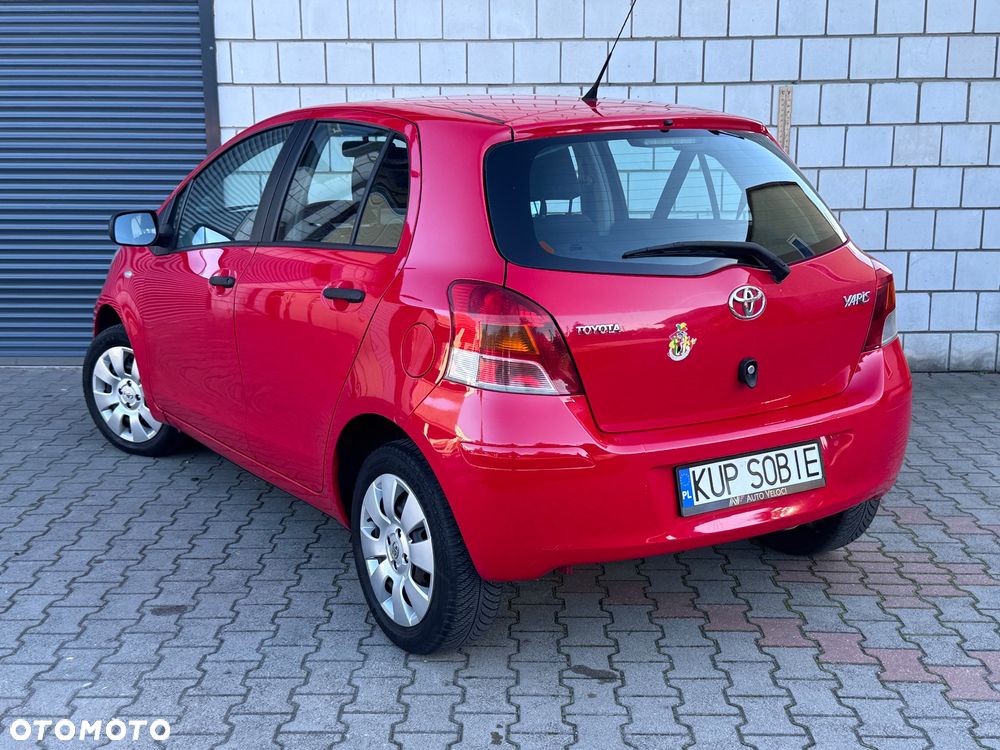Toyota Yaris 1.0 Premium EU6 - 17
