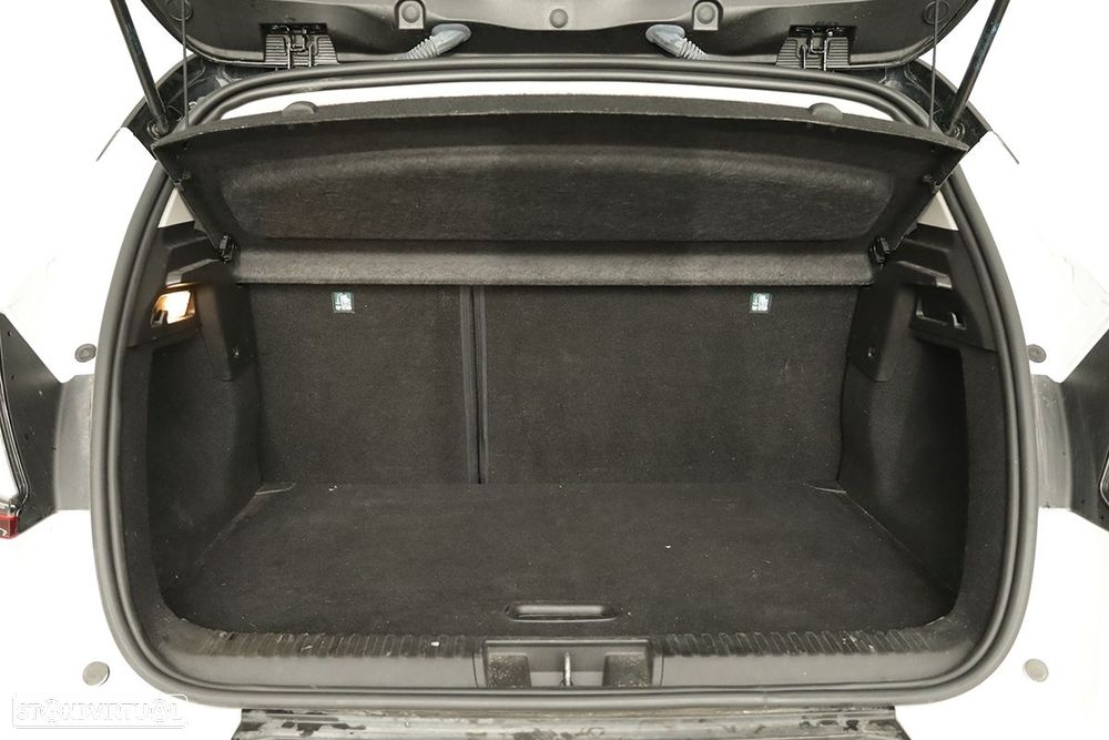 Renault Captur 1.0 TCe Techno Bi-Fuel - 24