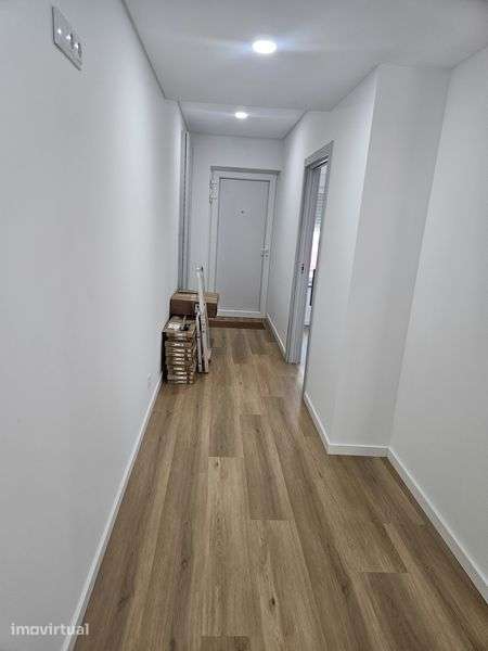 Bom apartamento t2 +1  com logradouro  centro de Almada - Grande imagem: 4/12