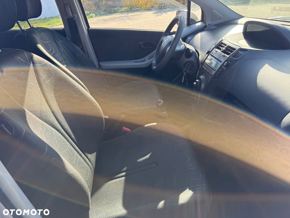 Toyota Yaris 1.33 Luna - 10