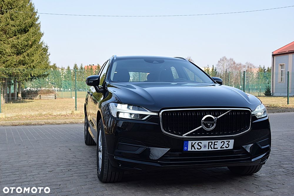 Volvo XC 60 B4 D AWD Geartronic Momentum - 2
