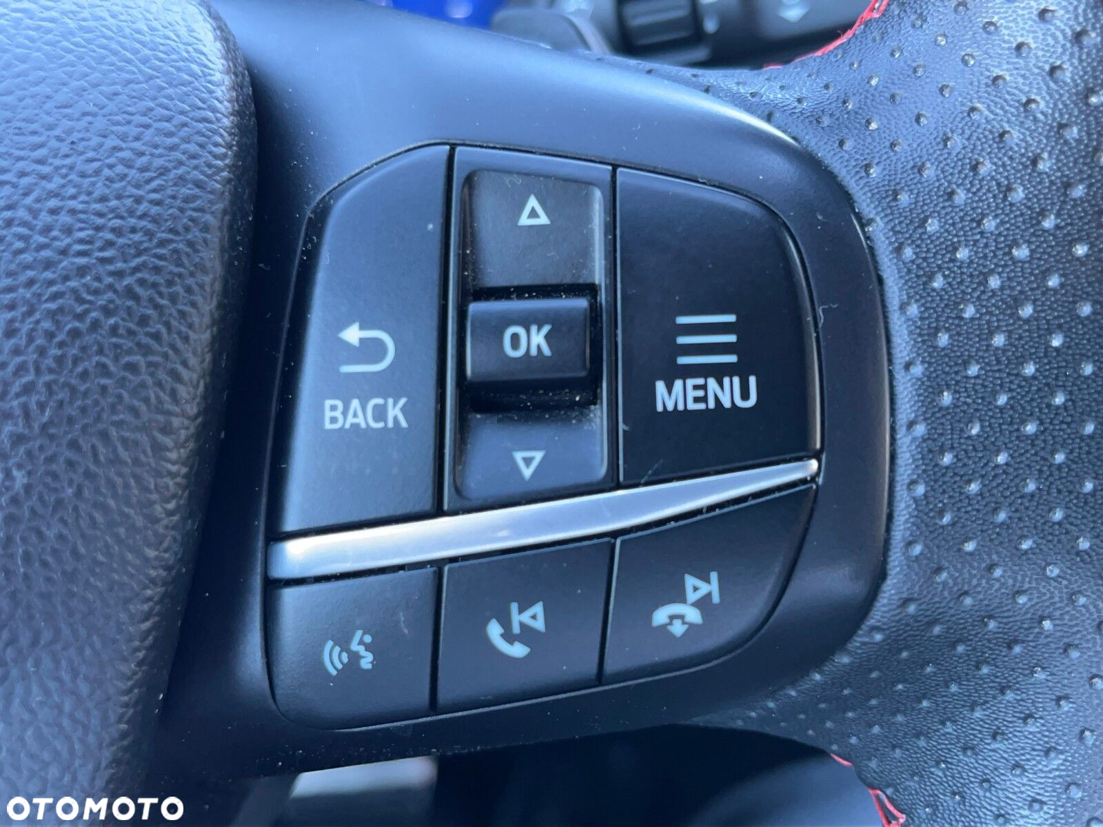 Ford Kuga - 23