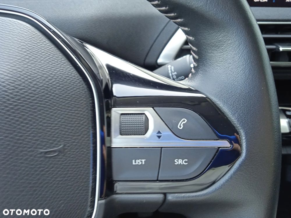 Peugeot 3008 1.2 PureTech Allure S&S - 27