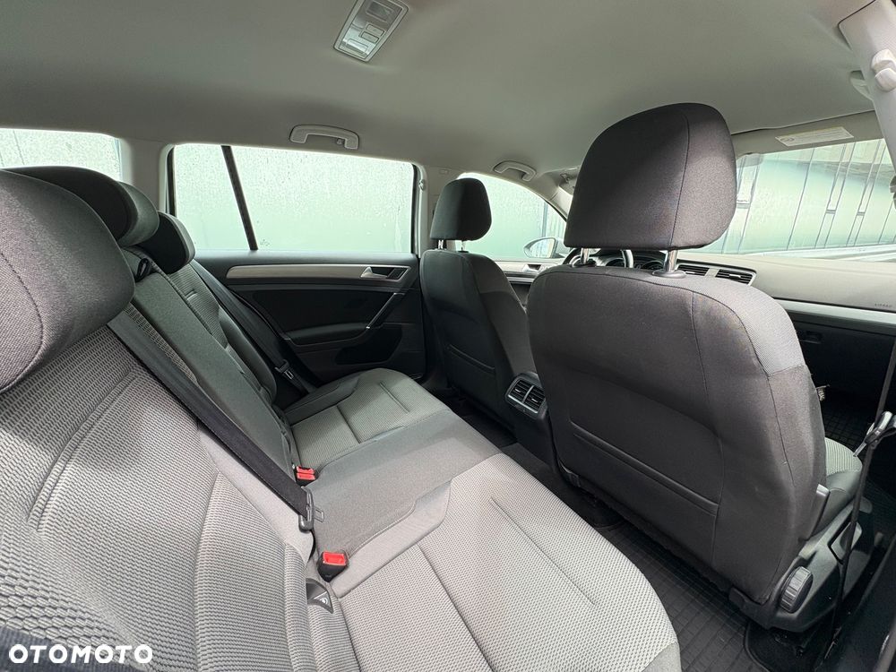 Volkswagen Golf 1.6 TDI Trendline - 8