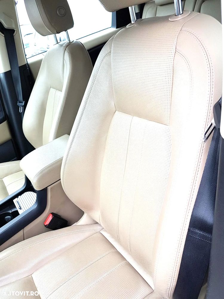 Land Rover Discovery Sport - 11