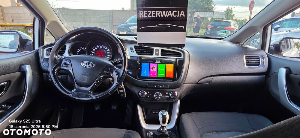 Kia Ceed - 11