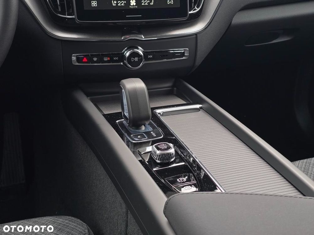 Volvo XC 60 B5 B AWD Core - 12