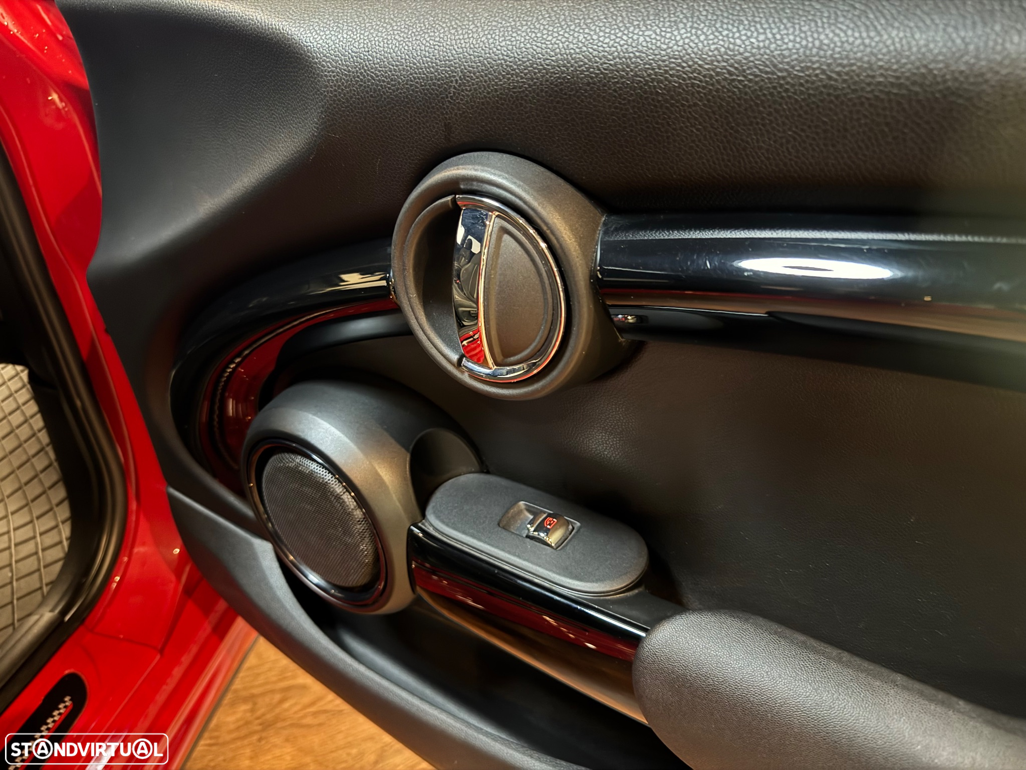MINI 3 Portas Cooper SD Auto Desportiva - 33