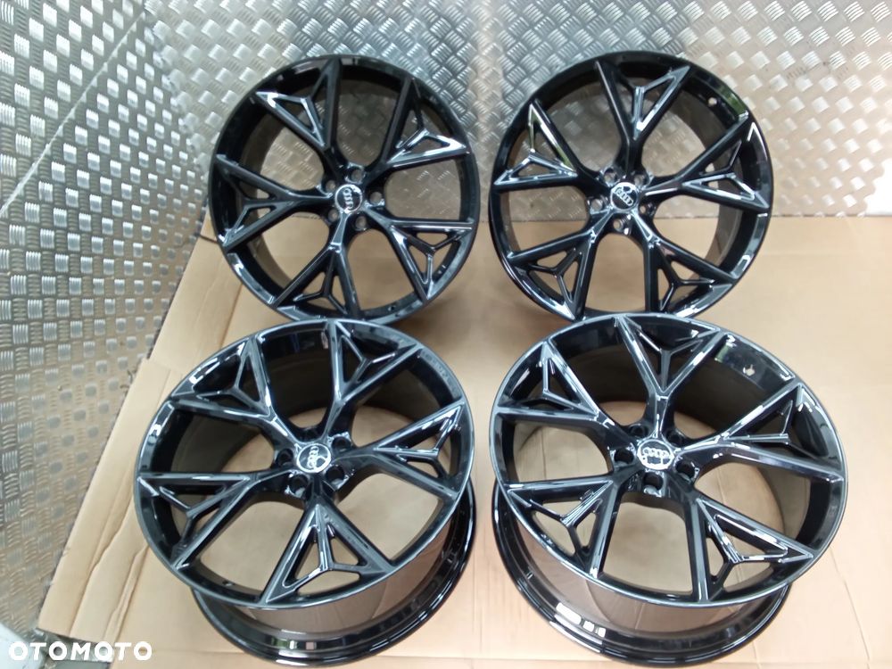 Felgi Audi Q8, SQ8, RS Q8, Q7, SQ7 10Jx22 et21 5x112 - 1