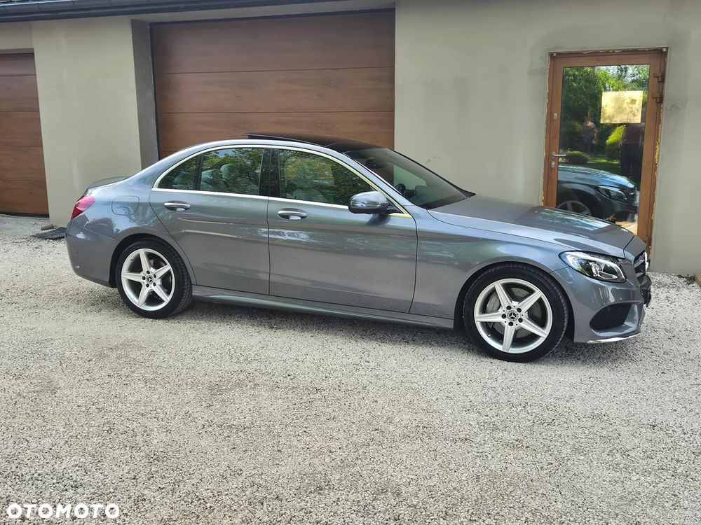 Mercedes-Benz Klasa C 300 7G-TRONIC AMG Line - 22