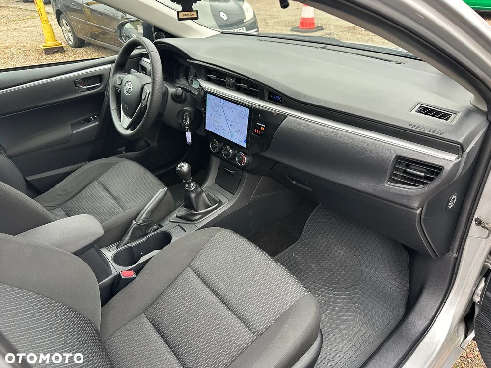 Toyota Corolla - 27