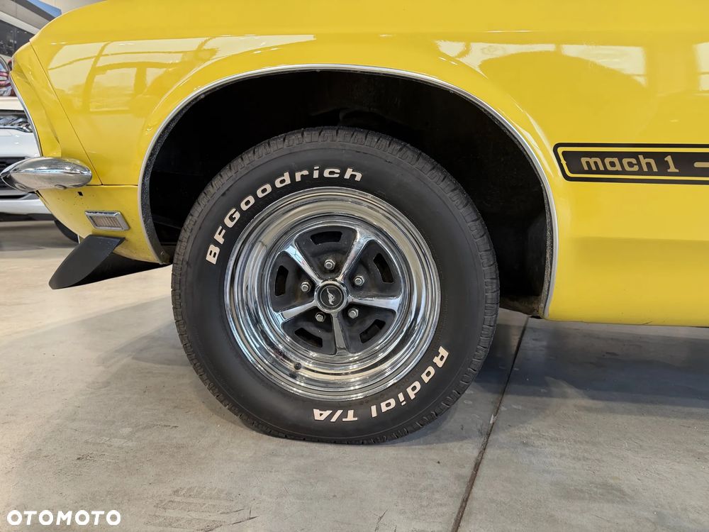 Ford Mustang - 9
