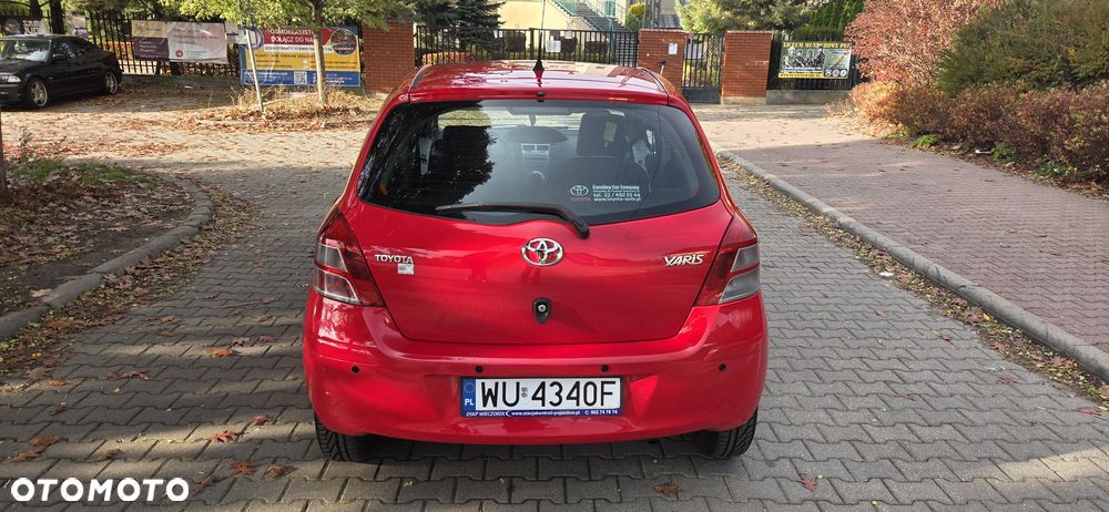 Toyota Yaris - 8