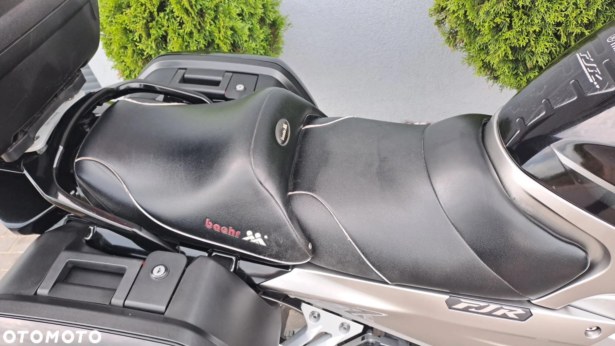 Yamaha FJR - 27