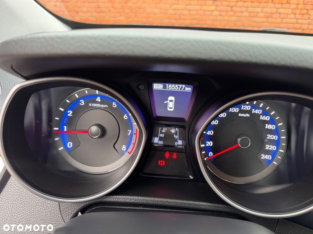 Hyundai i30 blue 1.4 Trend - 26