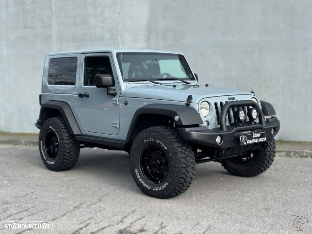 Jeep Wrangler - 2