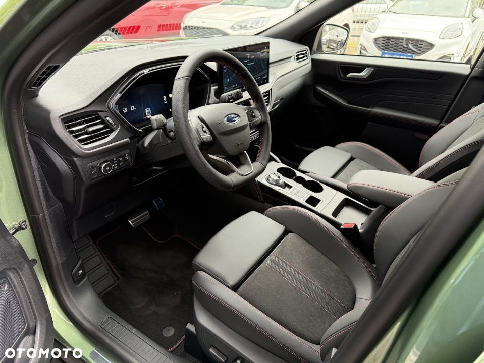 Ford Kuga - 12