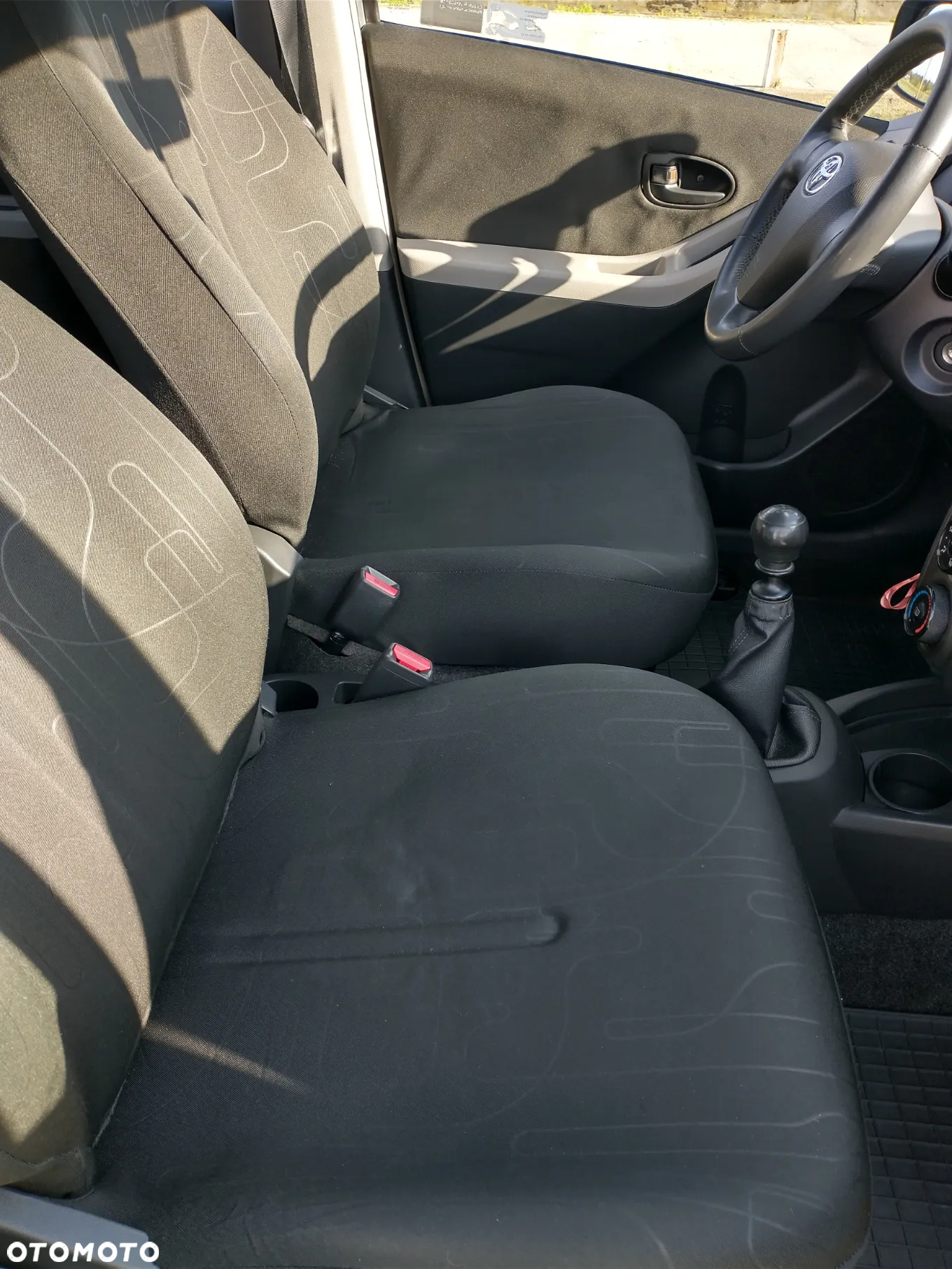 Toyota Yaris - 7