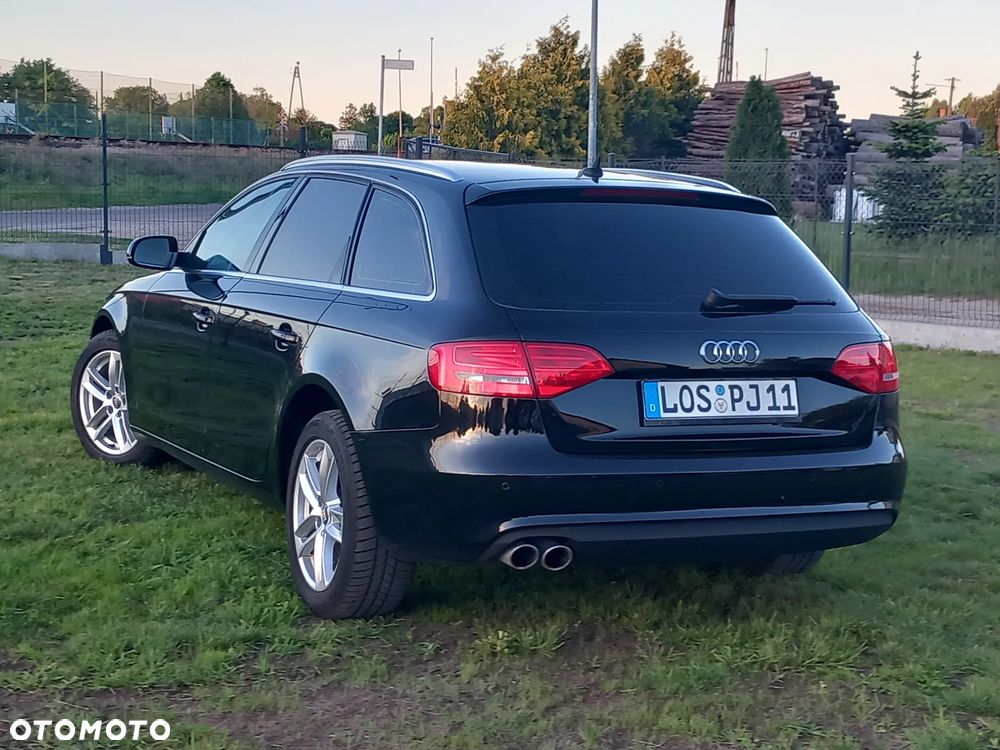 Audi A4 Avant 2.0 TDI DPF Ambiente - 24