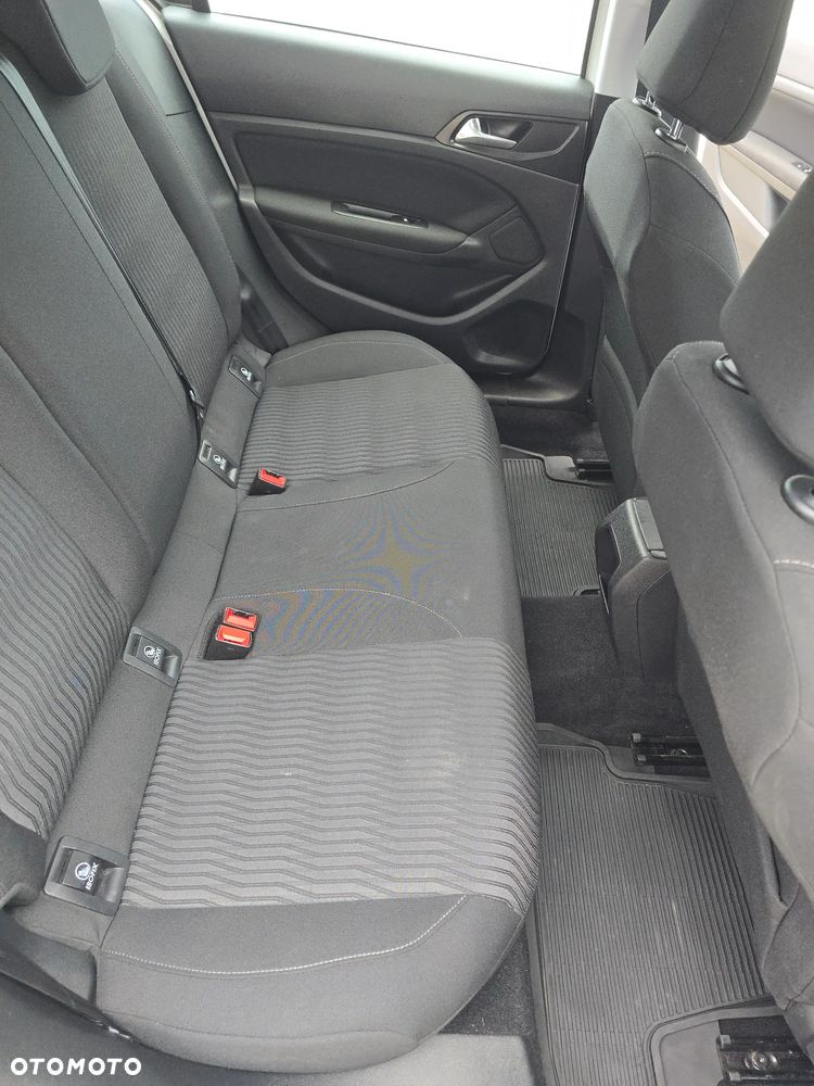 Peugeot 308 1.2 PureTech Active S&S - 19