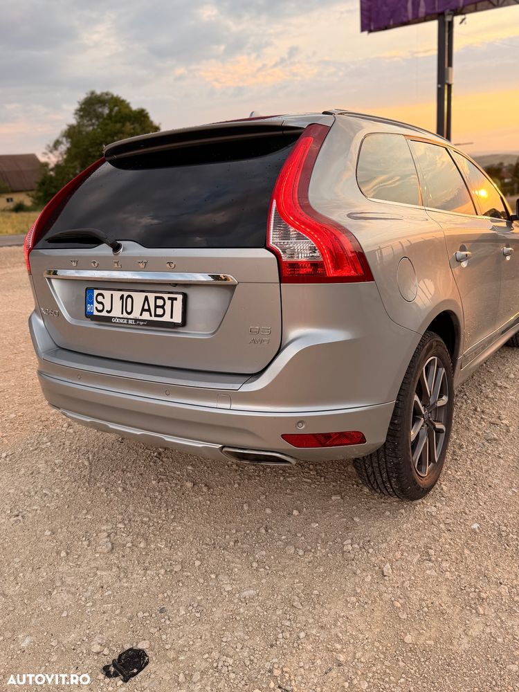 Volvo XC 60 D5 AWD Aut. Summum - 3