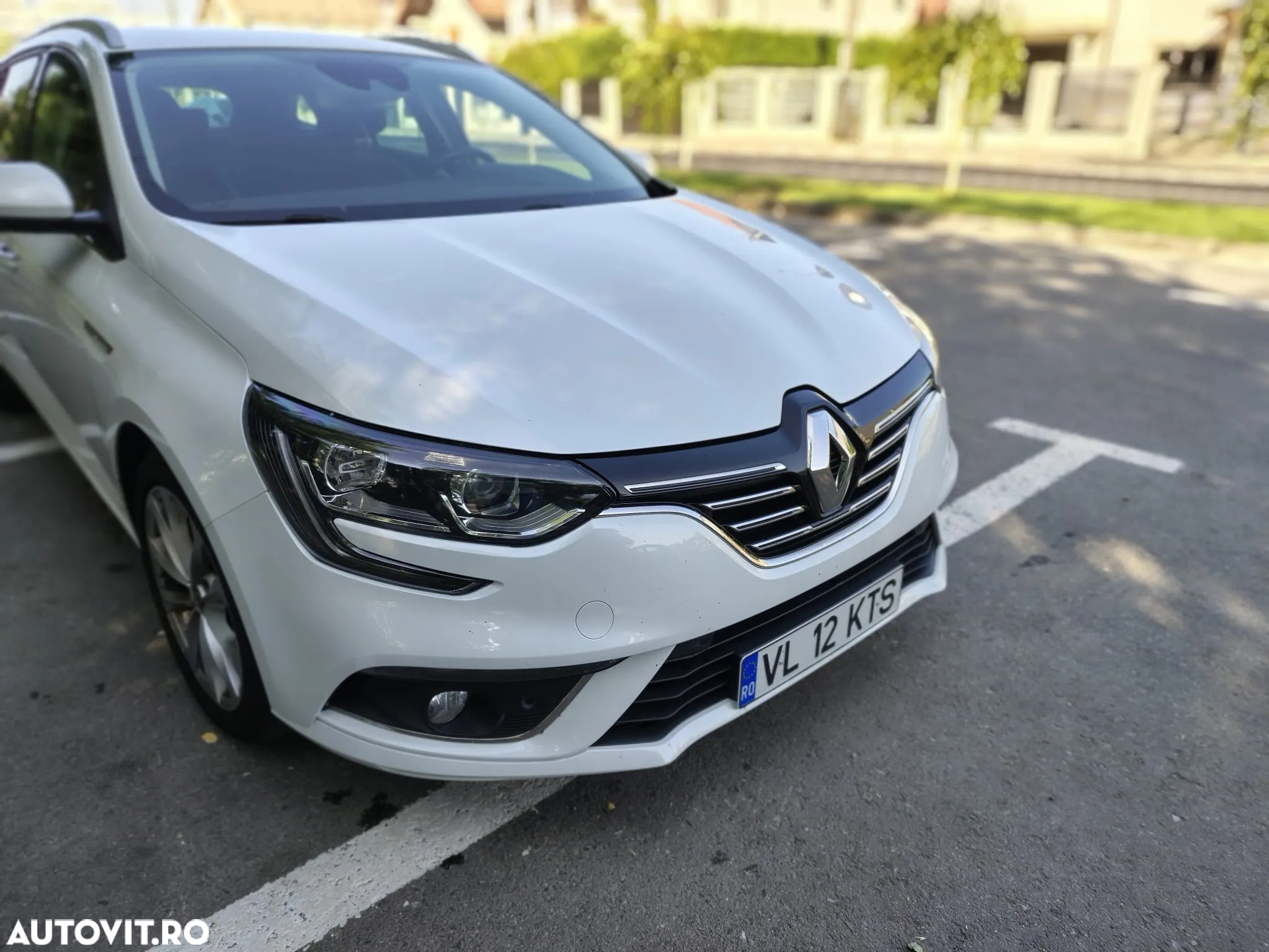 Renault Megane ENERGY dCi 110 EDC INTENS - 8