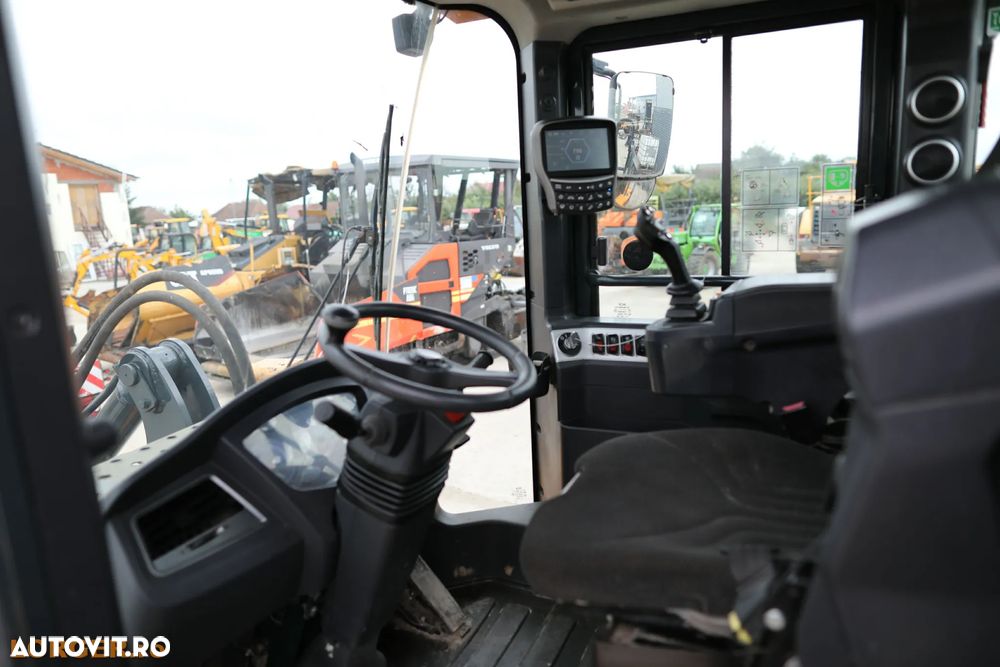 Hyundai HL 955A TM - 8