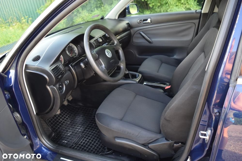 Volkswagen Passat 2.0 Comfortline - 25
