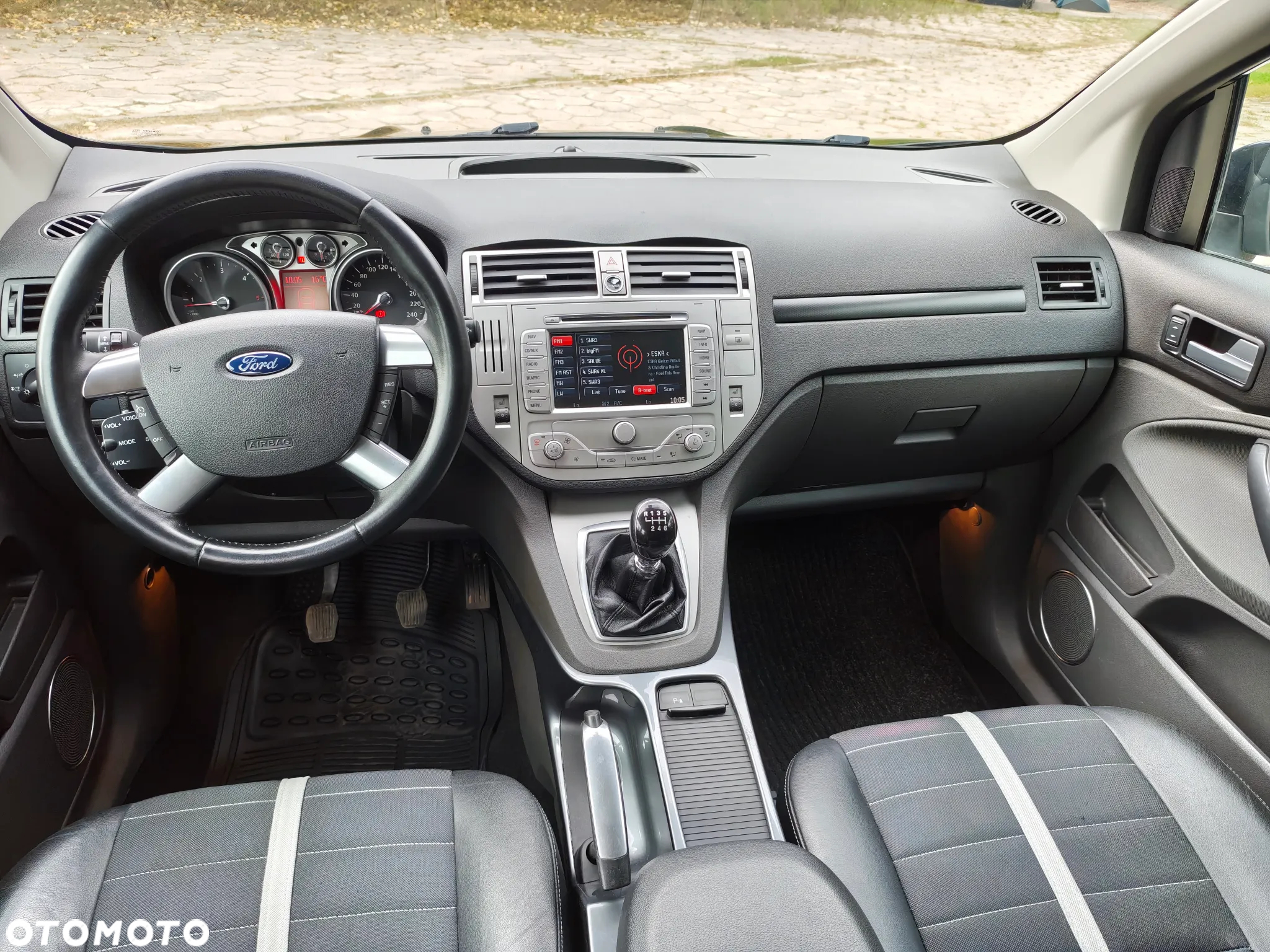 Ford Kuga 2.0 TDCi 4x4 Titanium - 23