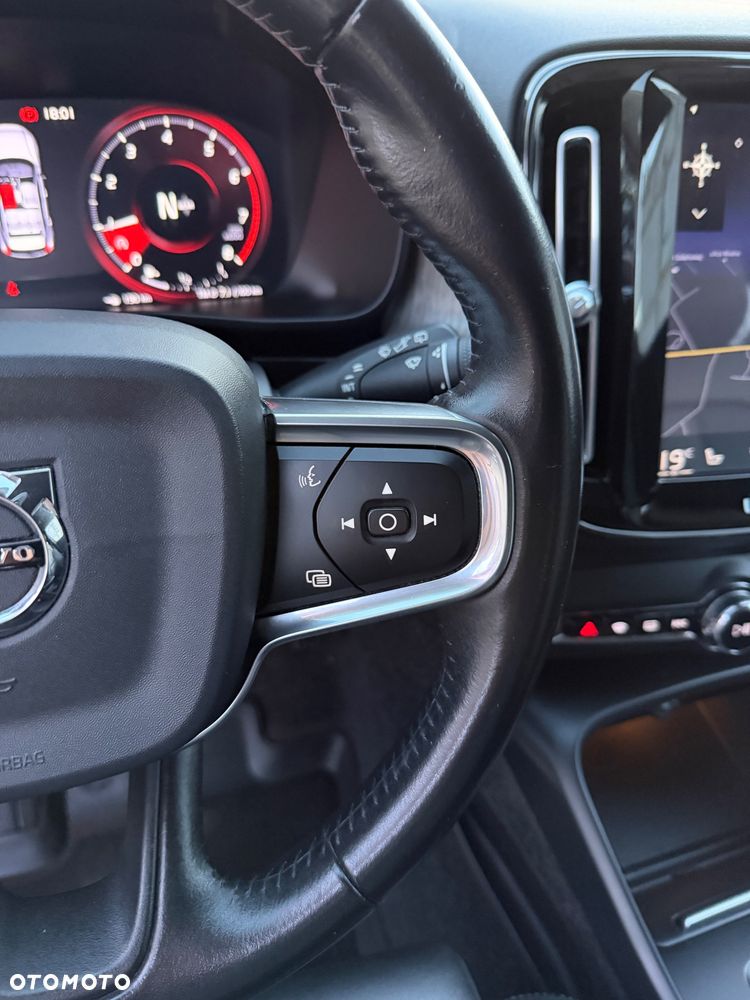 Volvo XC 40 T3 Inscription - 14