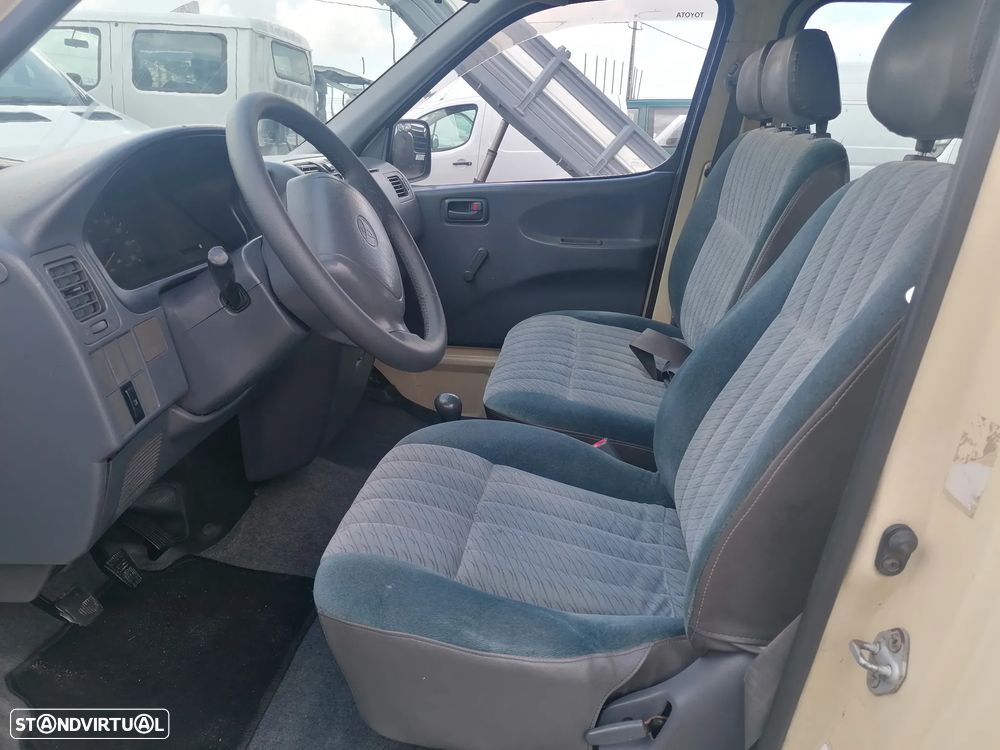 Toyota Hiace/6 Lug - 7