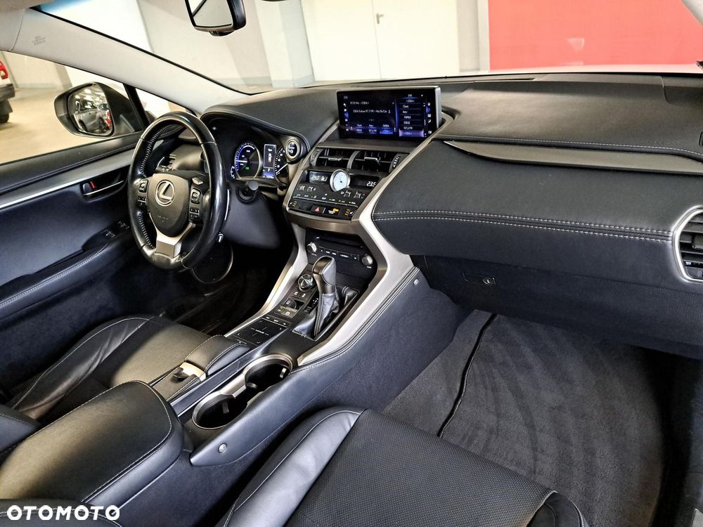 Lexus NX 300h Comfort AWD - 15