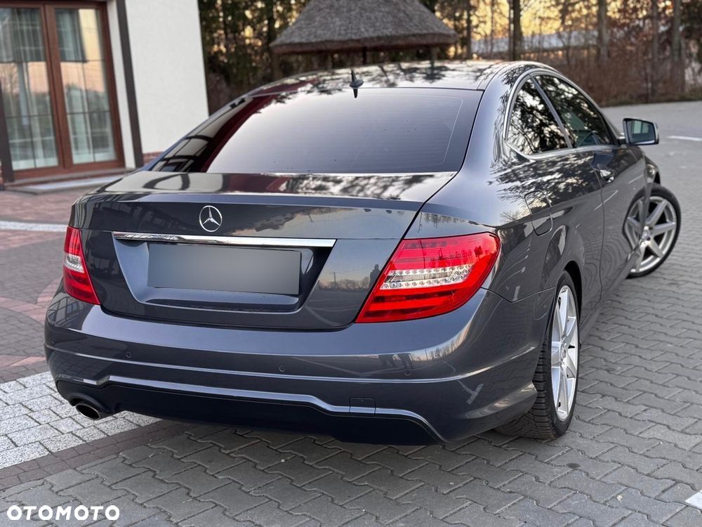 Mercedes-Benz Klasa C 180 Coupe AMG Line - 20