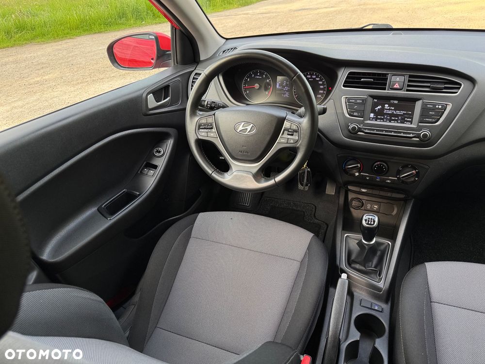 Hyundai i20 1.2 Trend - 10