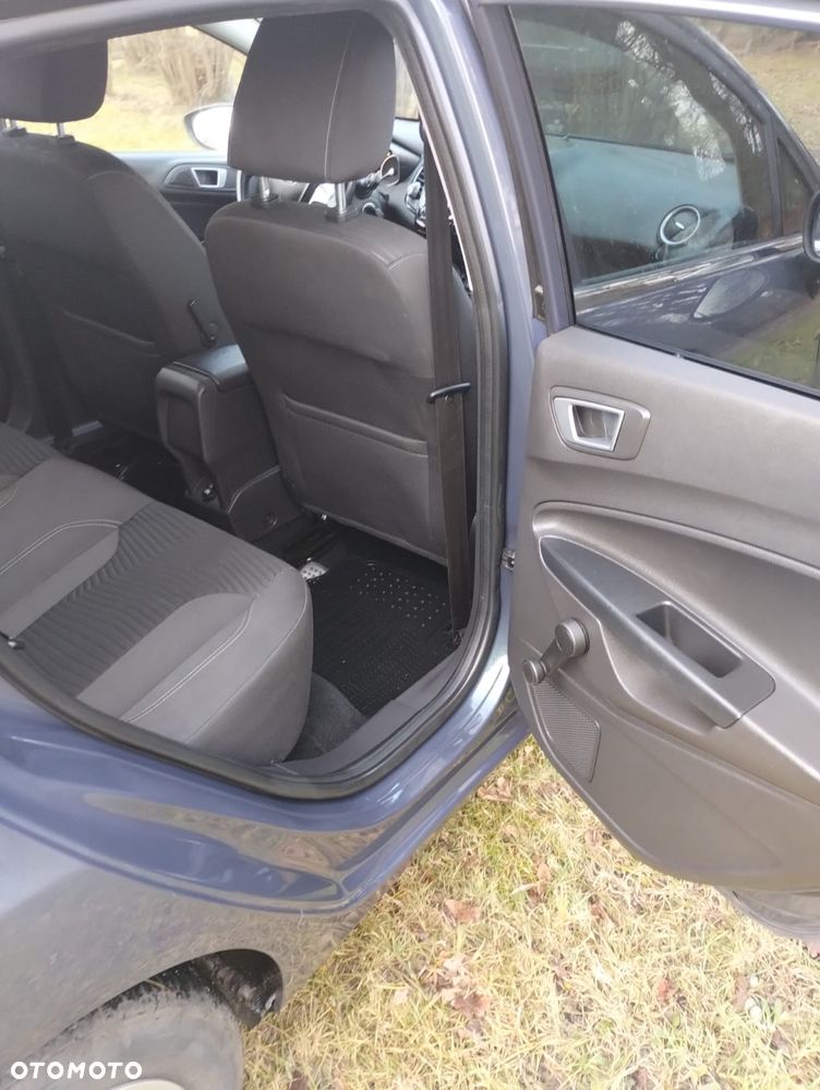Ford Fiesta 1.0 EcoBoost Titanium - 12