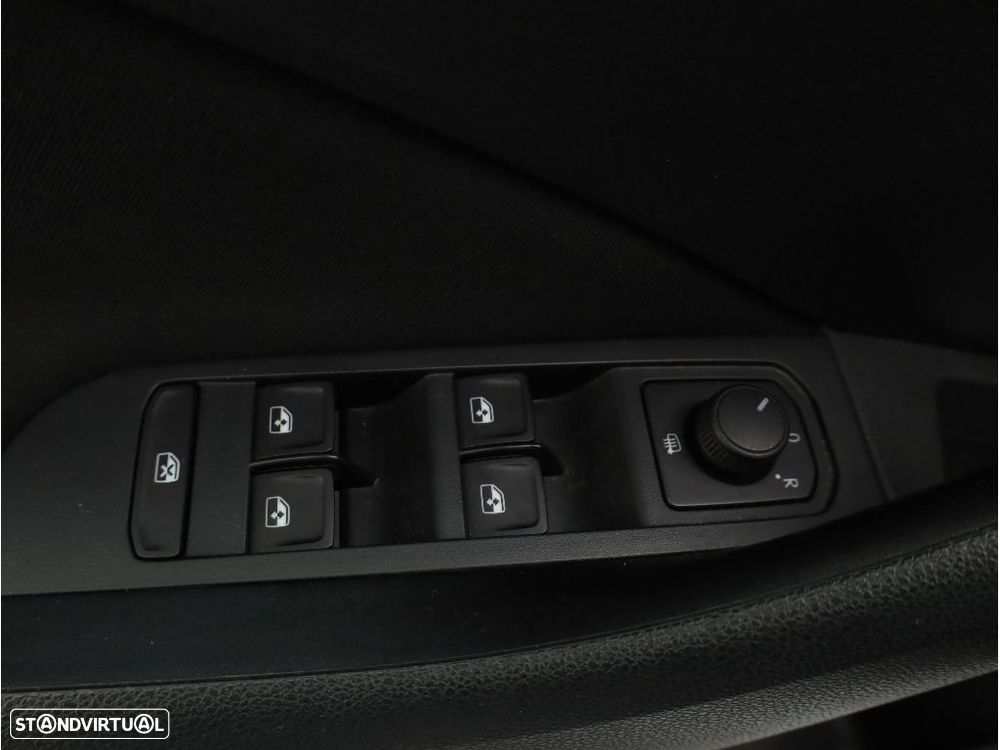 Skoda Kamiq 1.0 TSI DSG - 19