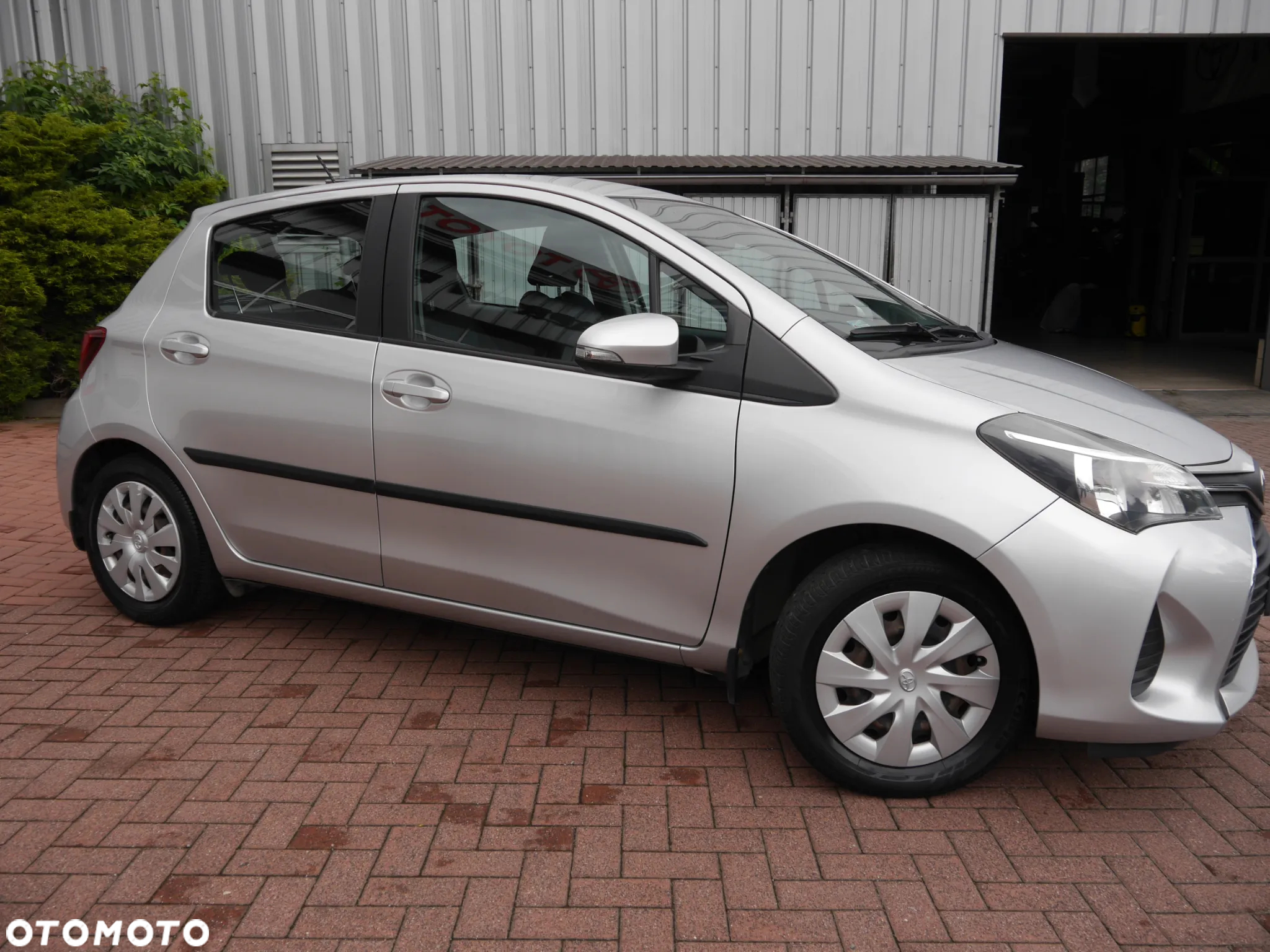 Toyota Yaris 1.33 Active - 6